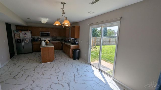 13 Hummingbird Way, Pierce Twp, OH 45102