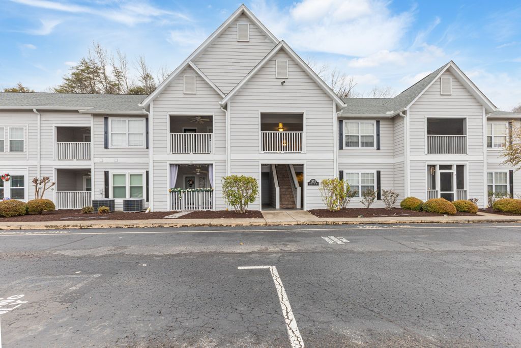 1353 Highway 12 S Unit 110, Ashland City, TN 37015