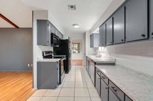 822 N Kaufman Drive, Deer Park, TX 77536