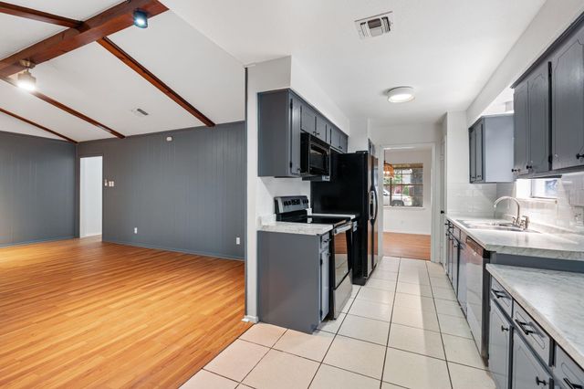 822 N Kaufman Drive, Deer Park, TX 77536