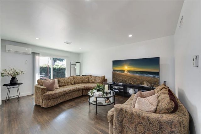 12518 Walcroft, Lakewood, CA 90715