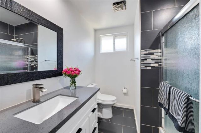 12518 Walcroft, Lakewood, CA 90715