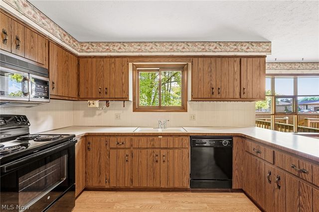 6602 Night Vista Drive, Parma, OH 44129