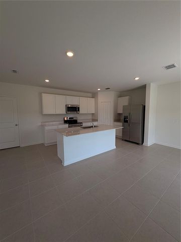 2466 HALLOW GARDEN RD, Eustis, FL 32726