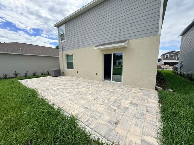 2466 HALLOW GARDEN RD, Eustis, FL 32726