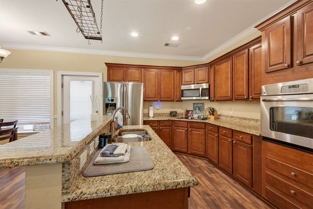 544 Red Strong Road, Frierson, LA 71027