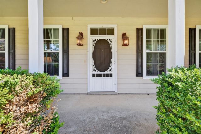 544 Red Strong Road, Frierson, LA 71027