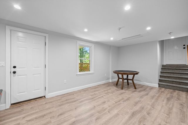 10 Fieldstone Way, Boxford, MA 01921