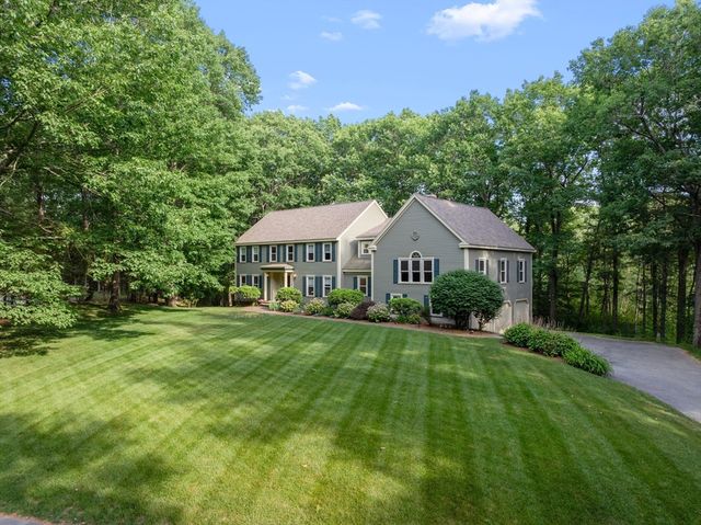 10 Fieldstone Way, Boxford, MA 01921