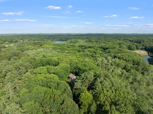 10 Fieldstone Way, Boxford, MA 01921