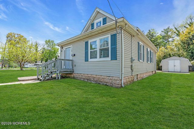 41 Harding Avenue, Keansburg, NJ 07734