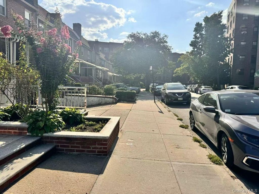 139-16 85th Drive, Briarwood, NY 11435 — exterior