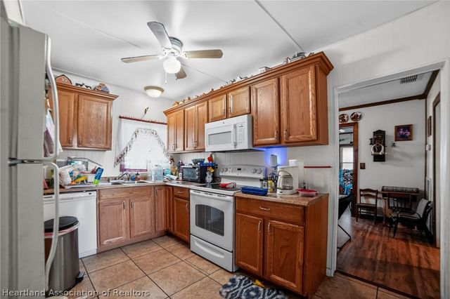 560 N Palm Avenue, Frostproof, FL 33843