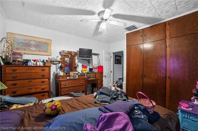 560 N Palm Avenue, Frostproof, FL 33843