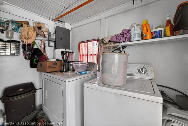 560 N Palm Avenue, Frostproof, FL 33843