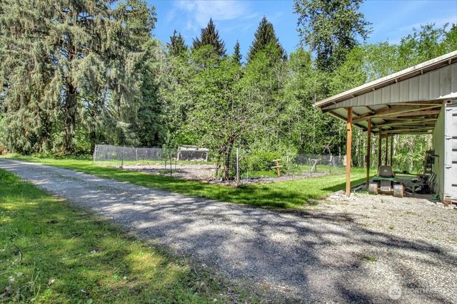 21103 252nd Street NE, Arlington, WA 98223