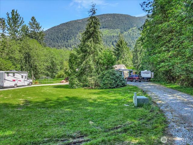 21103 252nd Street NE, Arlington, WA 98223