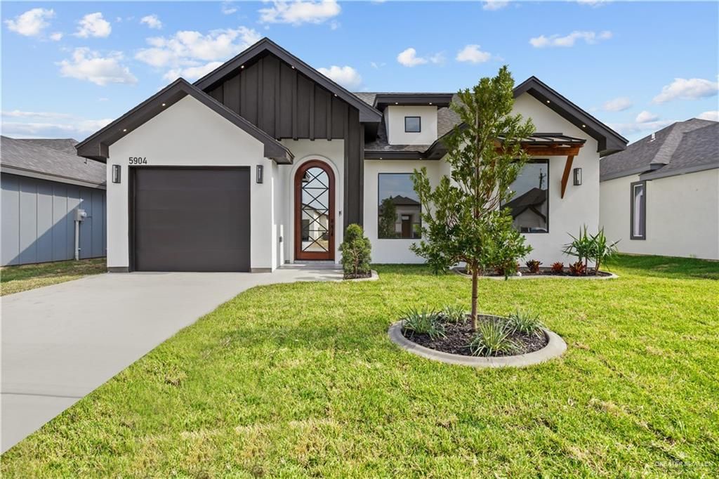5904 N Playa Del Sol Street, Edinburg, TX 78542
