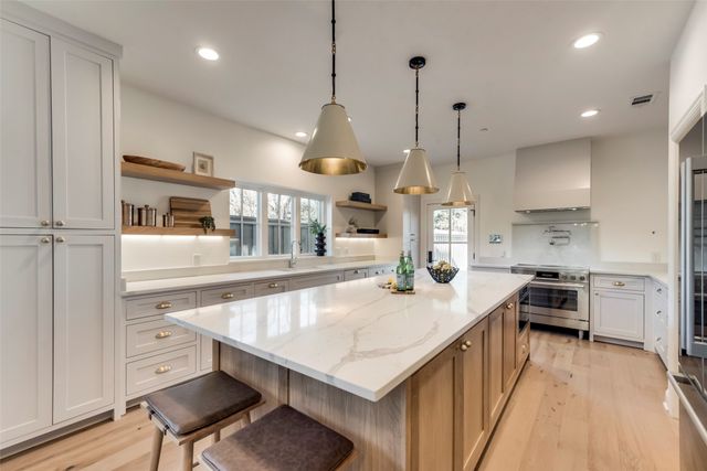 5501 Hillcrest Avenue, Highland Park, TX 75205