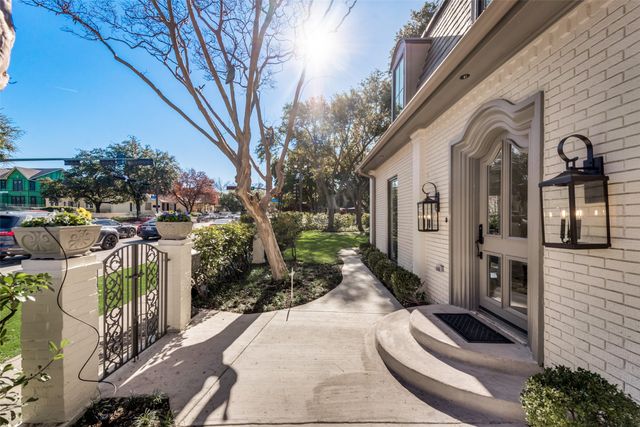 5501 Hillcrest Avenue, Highland Park, TX 75205