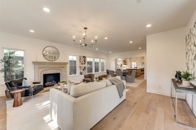 5501 Hillcrest Avenue, Highland Park, TX 75205