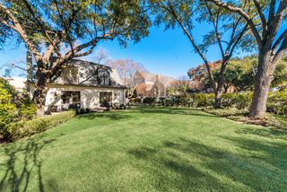 5501 Hillcrest Avenue, Highland Park, TX 75205