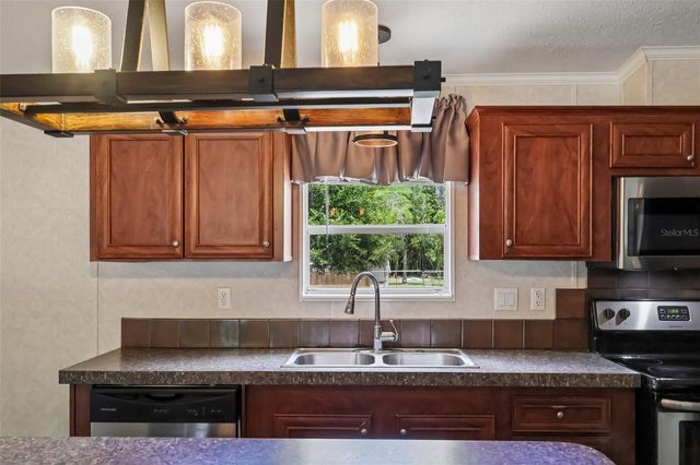 136 CREEKWOOD RUN, Lakeland, FL 33809