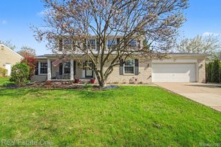 1934 Pelican Court, Troy, MI 48084