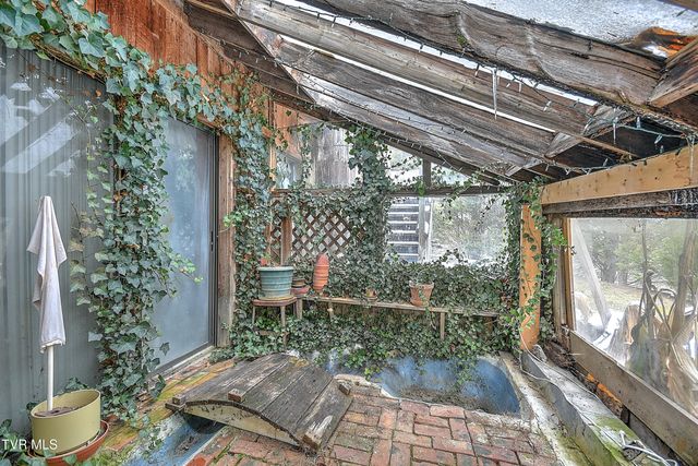 169 Church Circle, Bristol, TN 37620