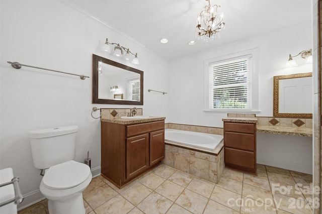 521 5th Street NW, Hickory, NC 28601