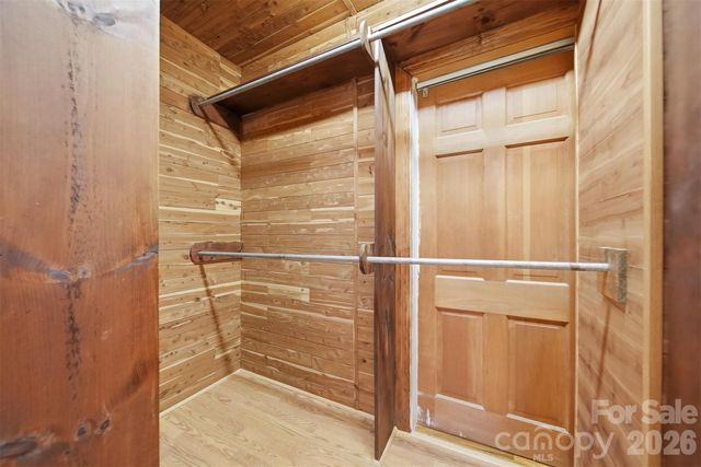 521 5th Street NW, Hickory, NC 28601