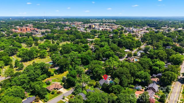 521 5th Street NW, Hickory, NC 28601