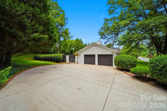 521 5th Street NW, Hickory, NC 28601