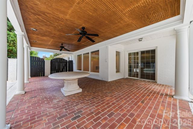 521 5th Street NW, Hickory, NC 28601