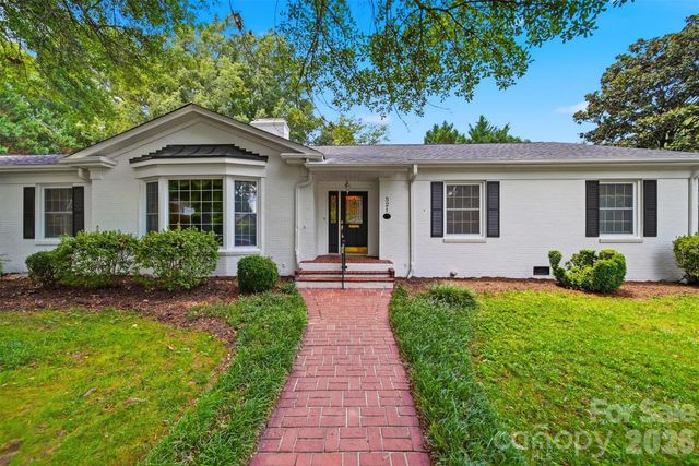 521 5th Street NW, Hickory, NC 28601