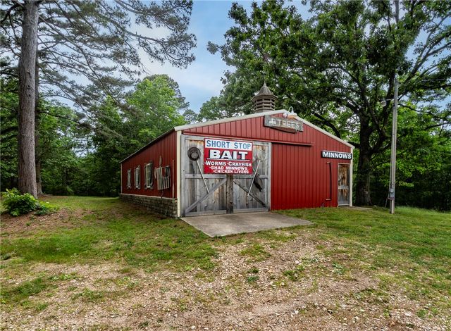 16392 E 567 Road, Colcord, OK 74338