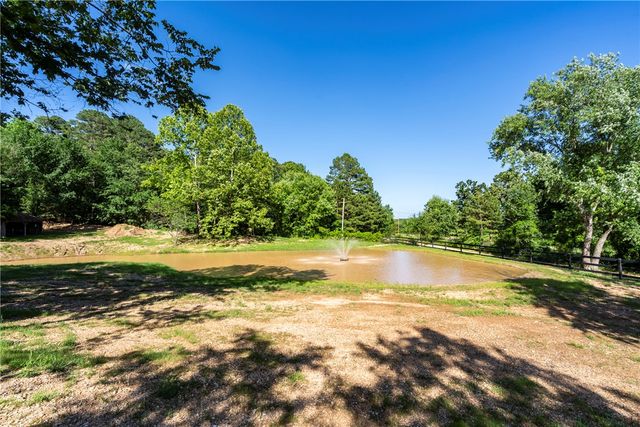 16392 E 567 Road, Colcord, OK 74338
