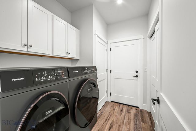 1112 Falcon Ridge Boulevard, Belgrade, MT 59714