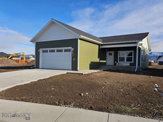 1112 Falcon Ridge Boulevard, Belgrade, MT 59714