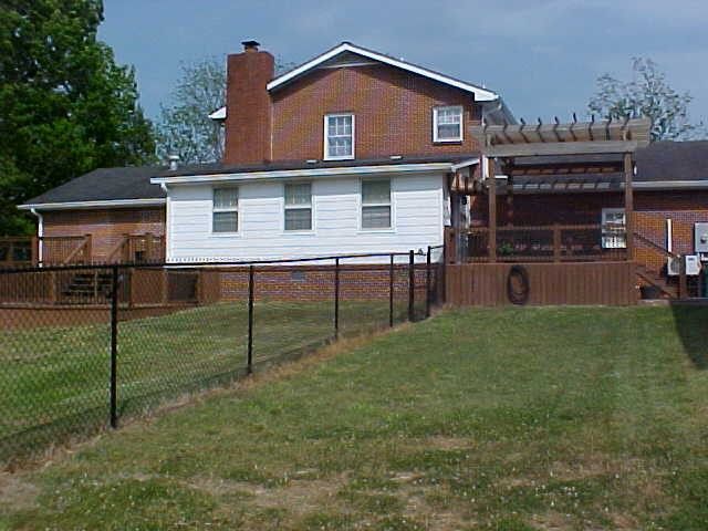 575 Forest Retreat Rd, Hendersonville, TN 37075