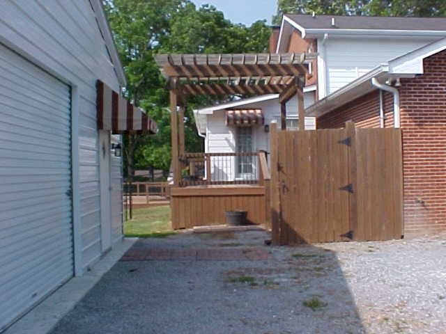 575 Forest Retreat Rd, Hendersonville, TN 37075