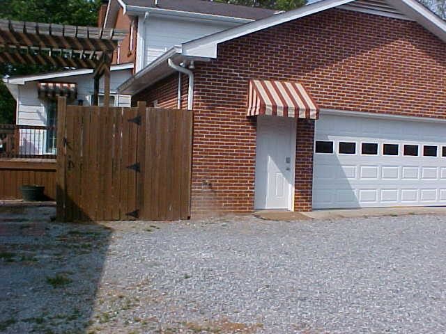 575 Forest Retreat Rd, Hendersonville, TN 37075