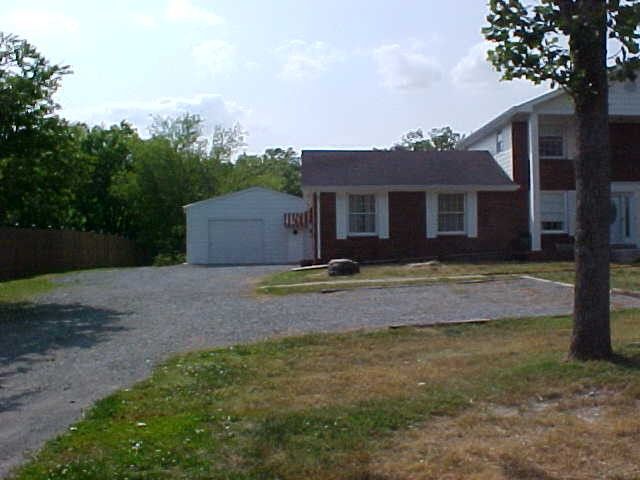575 Forest Retreat Rd, Hendersonville, TN 37075