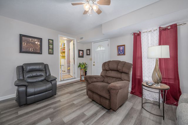 5123 E Division St, Mount Juliet, TN 37122