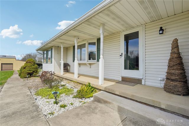 203 N Bickett Road, Xenia Twp, OH 45385