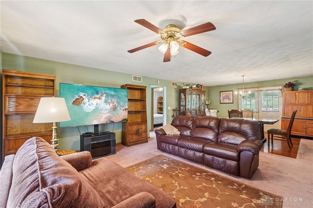 203 N Bickett Road, Xenia Twp, OH 45385