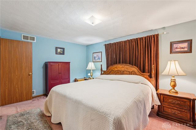 203 N Bickett Road, Xenia Twp, OH 45385