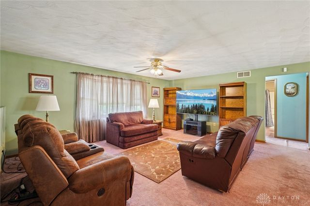 203 N Bickett Road, Xenia Twp, OH 45385