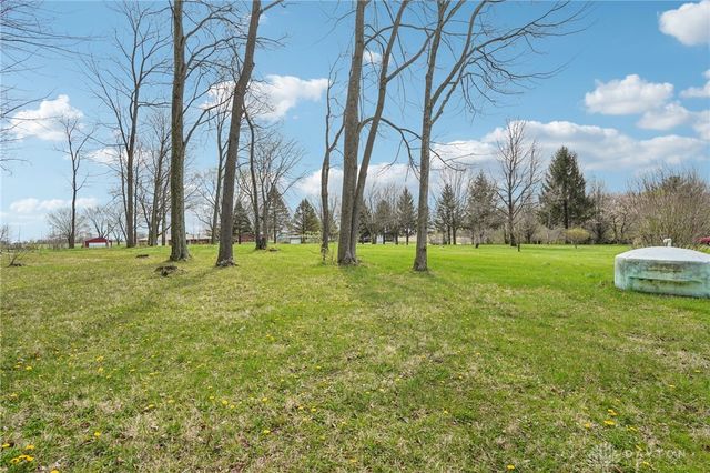 203 N Bickett Road, Xenia Twp, OH 45385