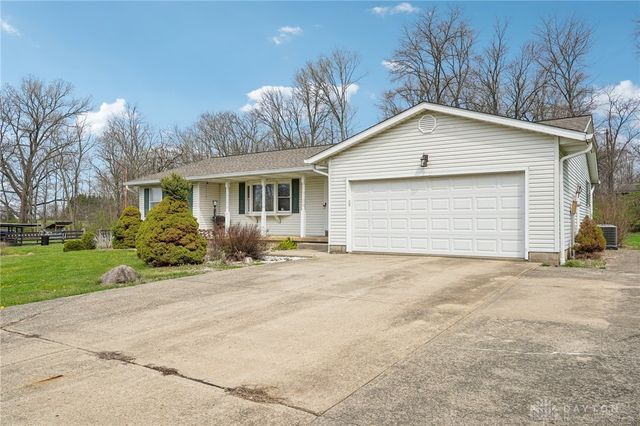203 N Bickett Road, Xenia Twp, OH 45385